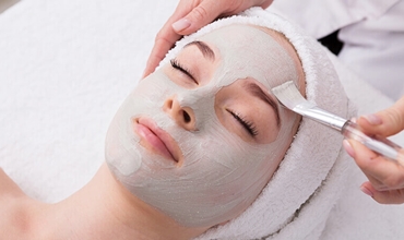 Best Chemical Peel Clinic in Greater Noida